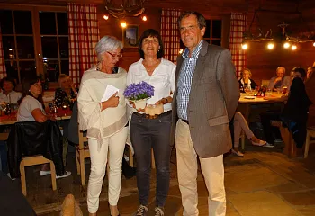 theresia_lerchster_10_jahre_im_dienste_des_sprengels_als_pflegehelferin.jpg